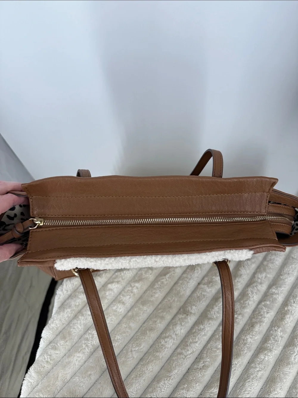 Jessica Simpson Vienna Tote in Brown and Sherpa accent